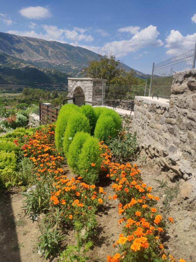 Stone House Villa Kelcyre Luaran gambar