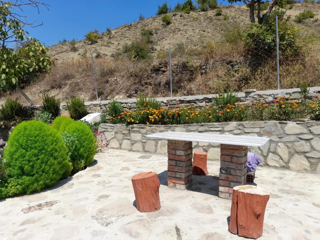 Stone House Villa Kelcyre Luaran gambar