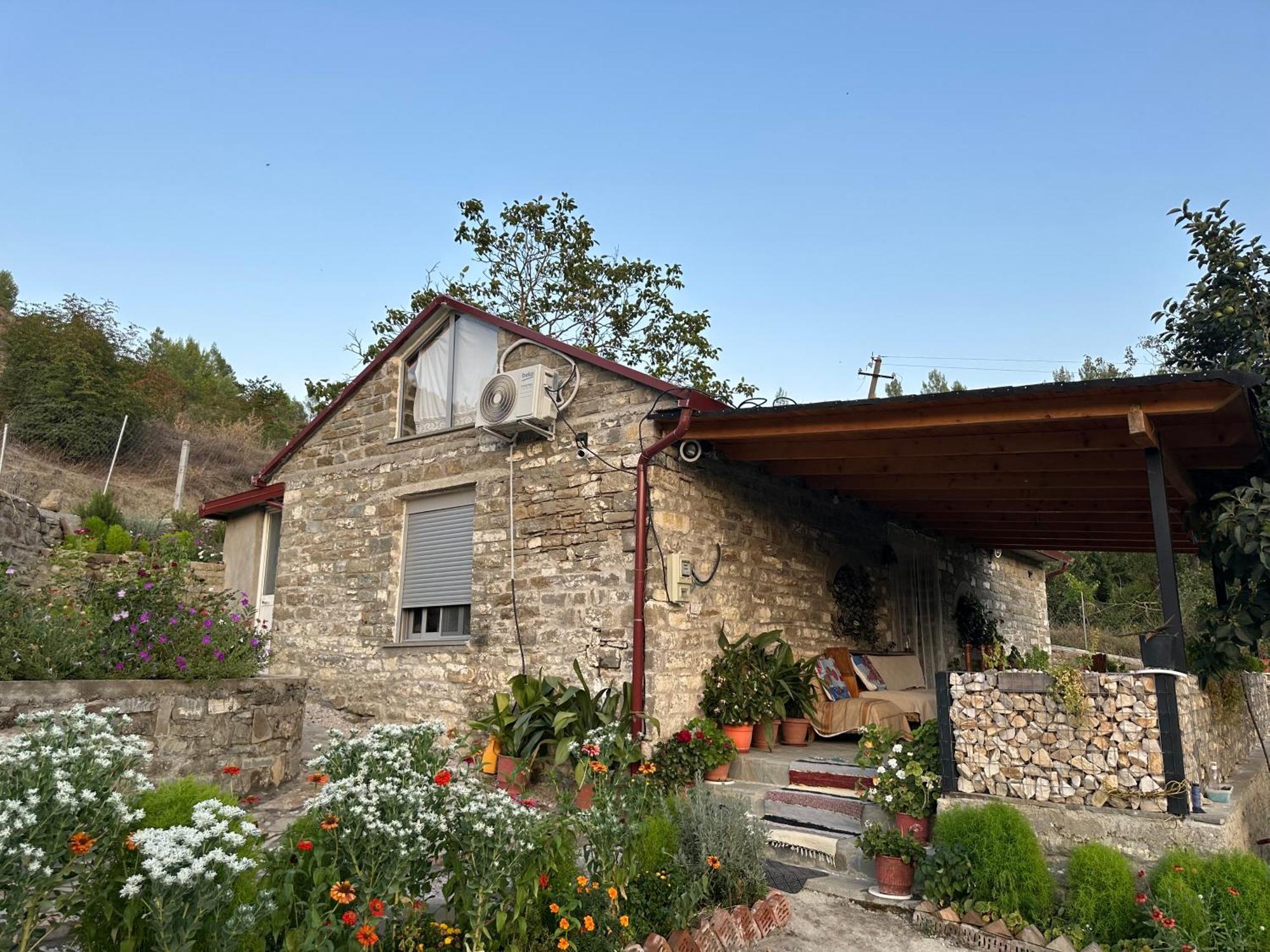 Stone House Villa Kelcyre Luaran gambar