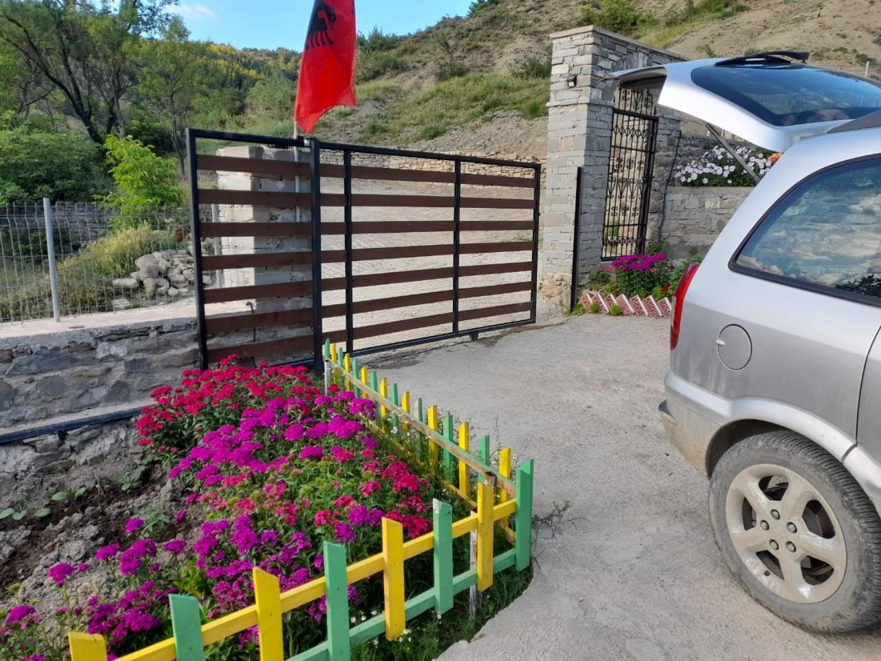 Stone House Villa Kelcyre Luaran gambar