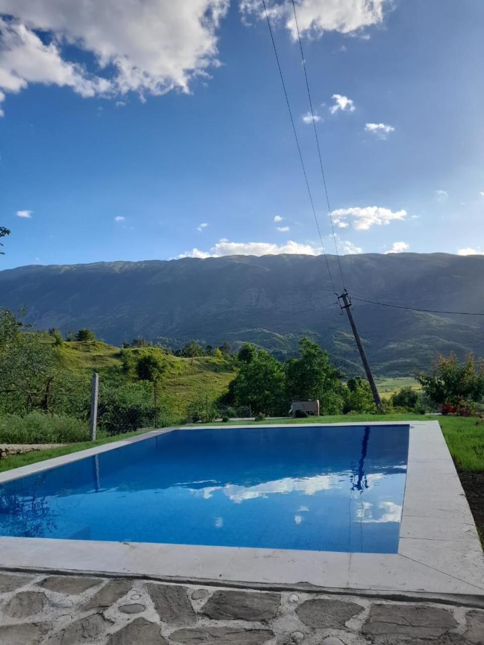 Stone House Villa Kelcyre Luaran gambar